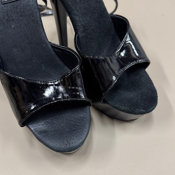 Pleaser 6 Inch Stripper Black Patent Stiletto Heels - Picture 2 of 11